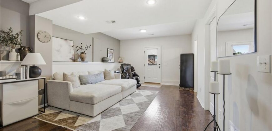 8210 NE 102nd Street, Kansas City, MO 64157