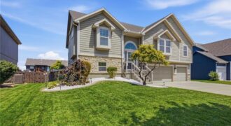 8210 NE 102nd Street, Kansas City, MO 64157
