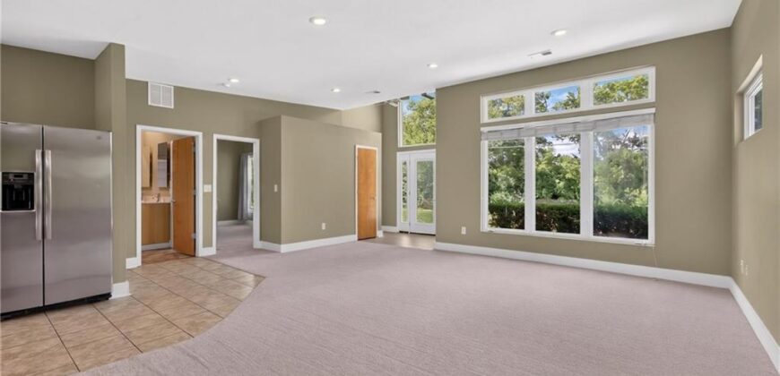 1701 NE Cookingham Drive, Kansas City, MO 64155