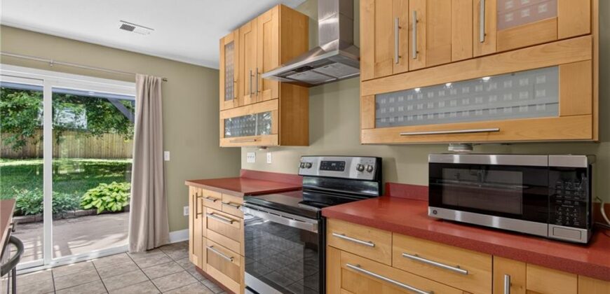 1701 NE Cookingham Drive, Kansas City, MO 64155