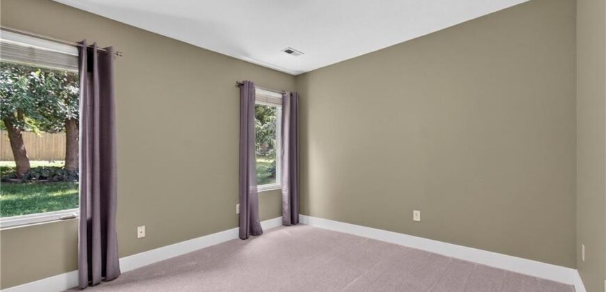 1701 NE Cookingham Drive, Kansas City, MO 64155