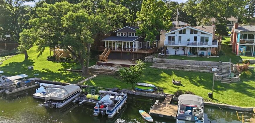 859 NW South Shore Drive, Kansas City, MO 64151