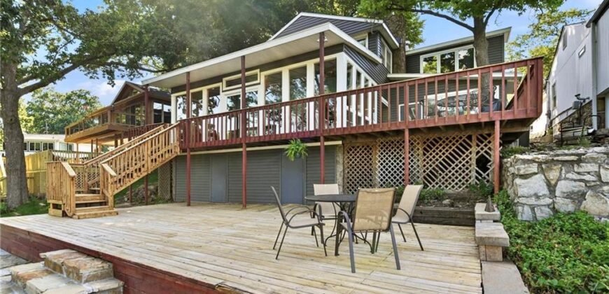 859 NW South Shore Drive, Kansas City, MO 64151