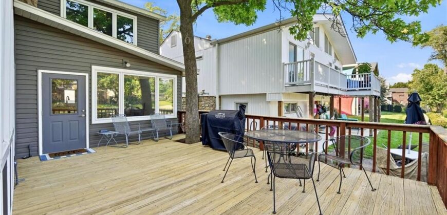 859 NW South Shore Drive, Kansas City, MO 64151