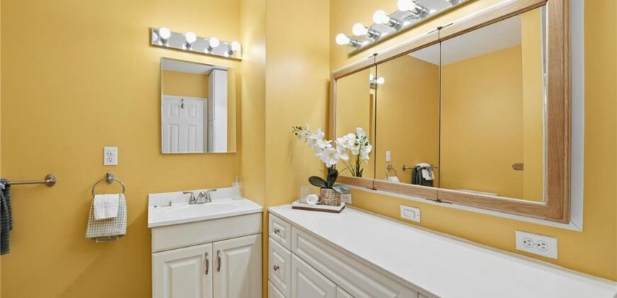 859 NW South Shore Drive, Kansas City, MO 64151