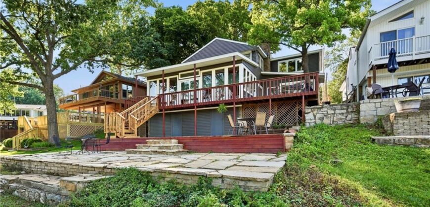 859 NW South Shore Drive, Kansas City, MO 64151