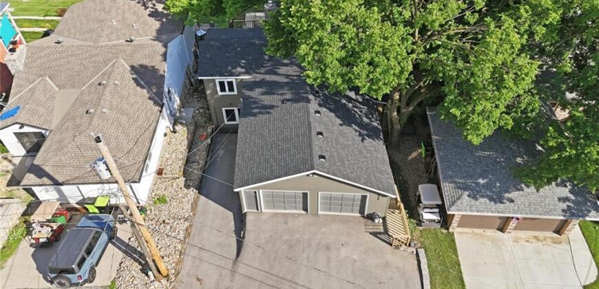 859 NW South Shore Drive, Kansas City, MO 64151