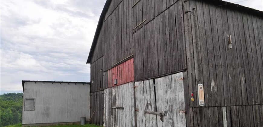 33135 Iatan Road, Weston, MO 64098