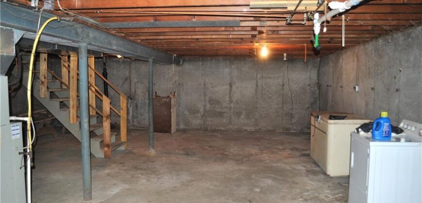 33135 Iatan Road, Weston, MO 64098