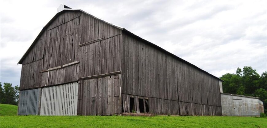 33135 Iatan Road, Weston, MO 64098