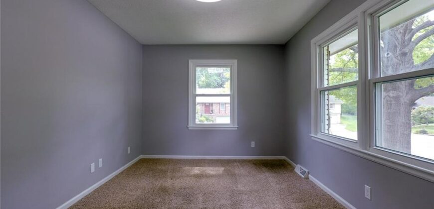 1400 NANCY Lane, Liberty, MO 64068