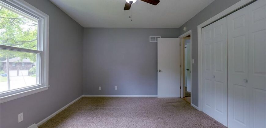 1400 NANCY Lane, Liberty, MO 64068