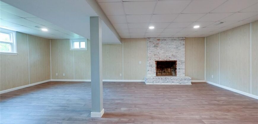 1400 NANCY Lane, Liberty, MO 64068