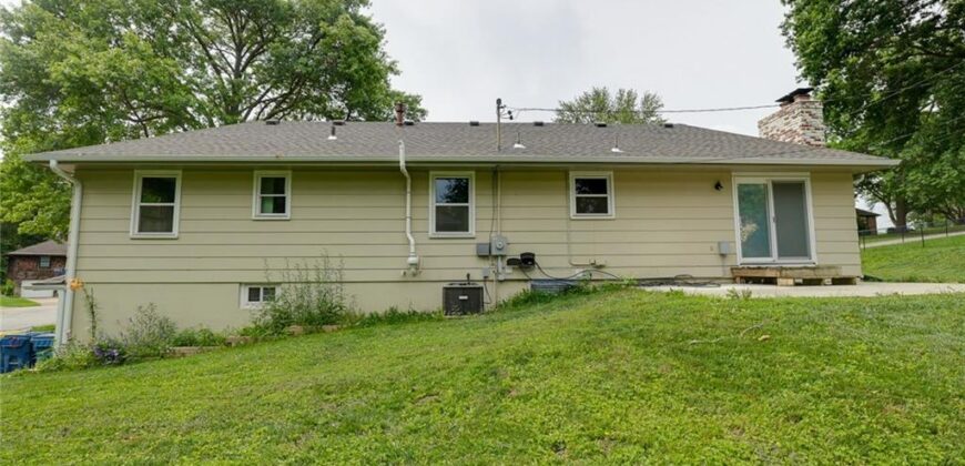 1400 NANCY Lane, Liberty, MO 64068