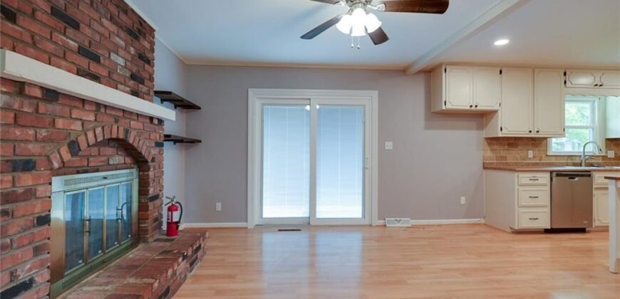 1400 NANCY Lane, Liberty, MO 64068