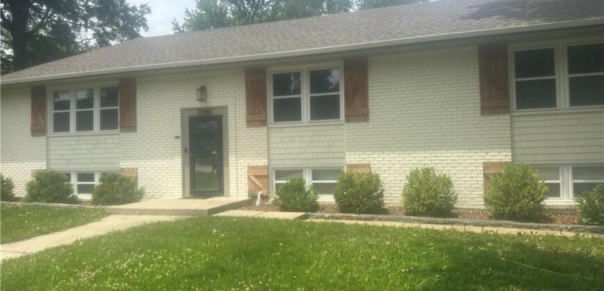 1400 NANCY Lane, Liberty, MO 64068