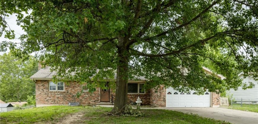 1602 NE 75th Terrace, Gladstone, MO 64118