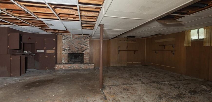 1602 NE 75th Terrace, Gladstone, MO 64118
