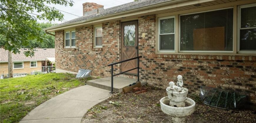 1602 NE 75th Terrace, Gladstone, MO 64118