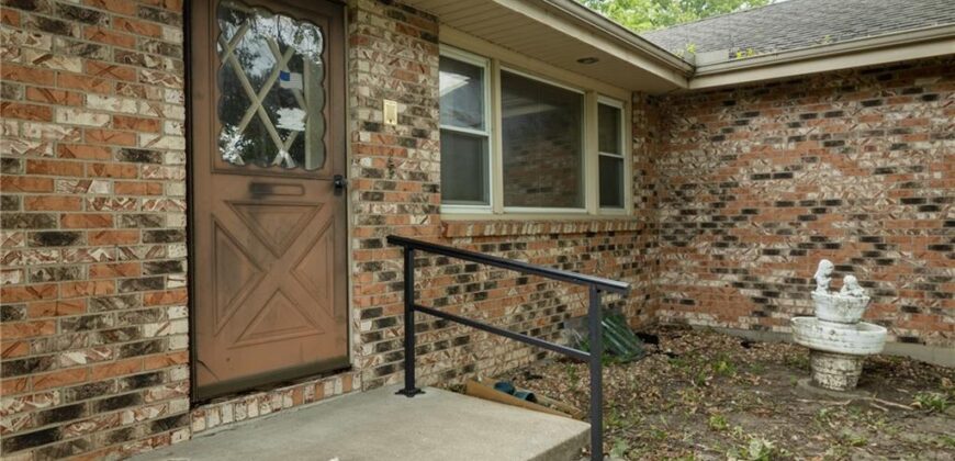 1602 NE 75th Terrace, Gladstone, MO 64118