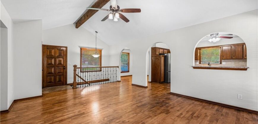 7606 NW 69th Terrace, Kansas City, MO 64152