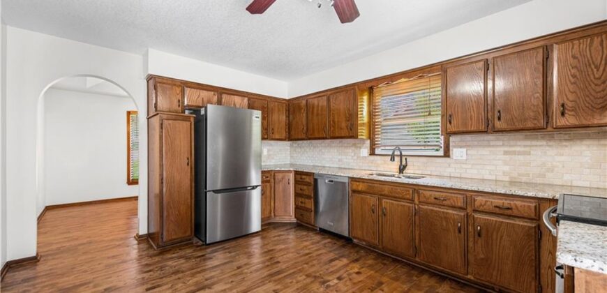 7606 NW 69th Terrace, Kansas City, MO 64152