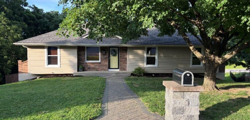 7606 NW 69th Terrace, Kansas City, MO 64152