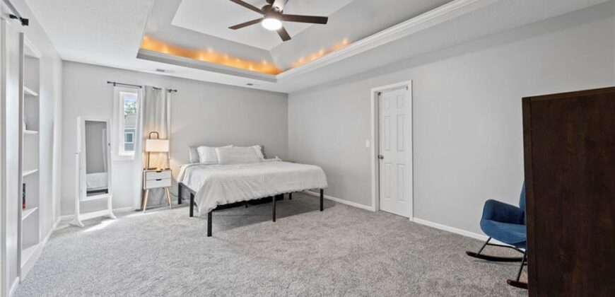 6725 N Nevada Avenue, Parkville, MO 64152