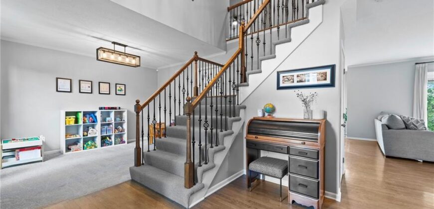 6725 N Nevada Avenue, Parkville, MO 64152