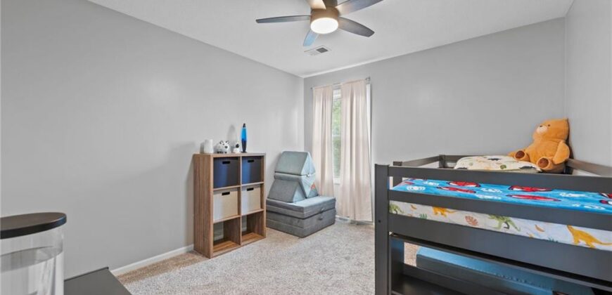6725 N Nevada Avenue, Parkville, MO 64152