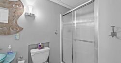 6725 N Nevada Avenue, Parkville, MO 64152