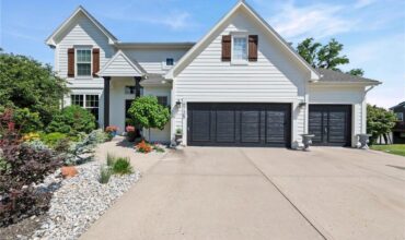6725 N Nevada Avenue, Parkville, MO 64152