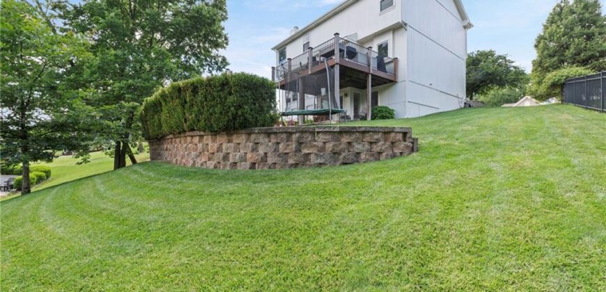 6725 N Nevada Avenue, Parkville, MO 64152