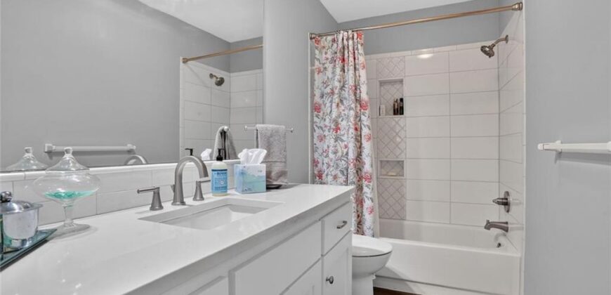 7646 N Pomona Avenue, Kansas City, MO 64152