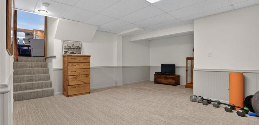 7646 N Pomona Avenue, Kansas City, MO 64152