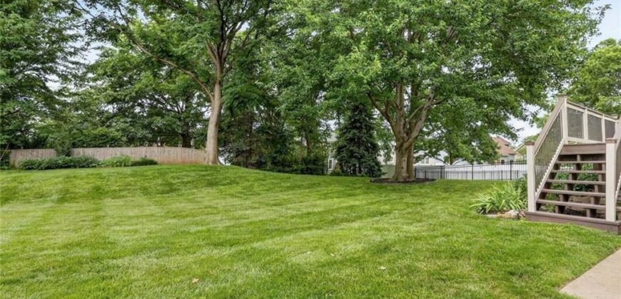 7646 N Pomona Avenue, Kansas City, MO 64152