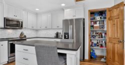 7646 N Pomona Avenue, Kansas City, MO 64152