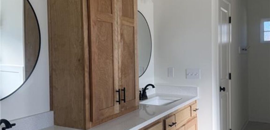 10511 N Highland Place, Kansas City, MO 64155