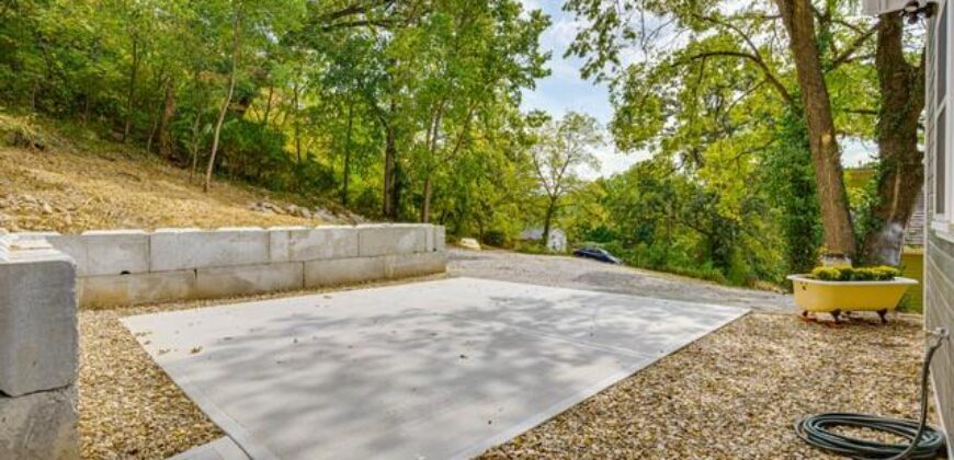 436 E Broadway Avenue, Excelsior Springs, MO 64024