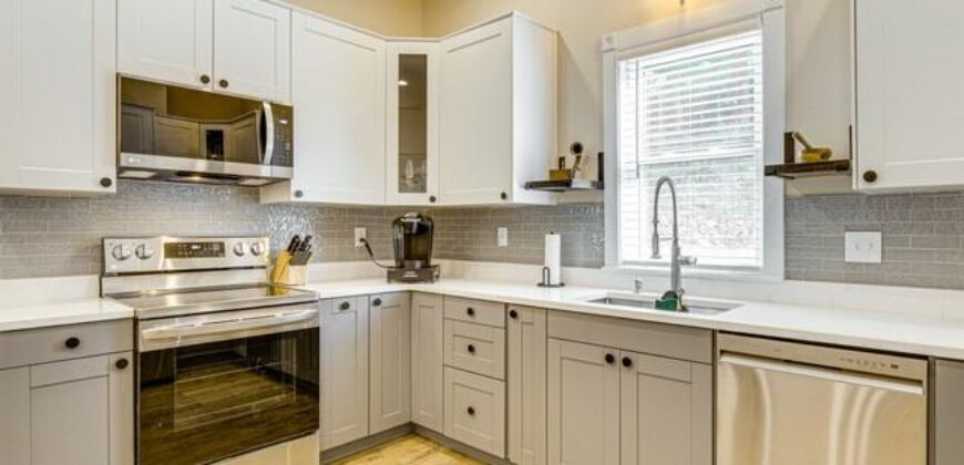 436 E Broadway Avenue, Excelsior Springs, MO 64024