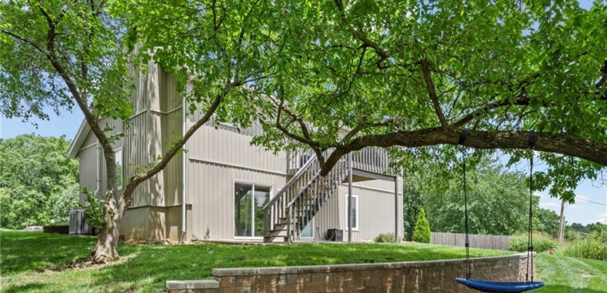 8401 N Wayland Avenue, Kansas City, MO 64153