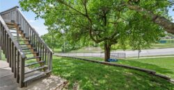 8401 N Wayland Avenue, Kansas City, MO 64153