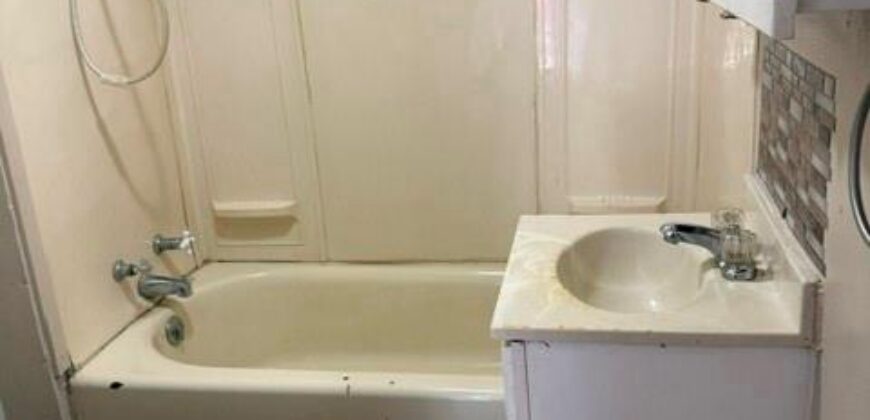 117 S Fairview Avenue, Liberty, MO 64068