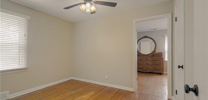 2418 NE PURSELL Road, Gladstone, MO 64118