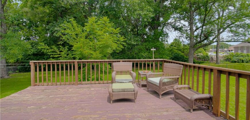 2418 NE PURSELL Road, Gladstone, MO 64118