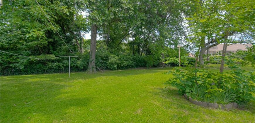 2418 NE PURSELL Road, Gladstone, MO 64118