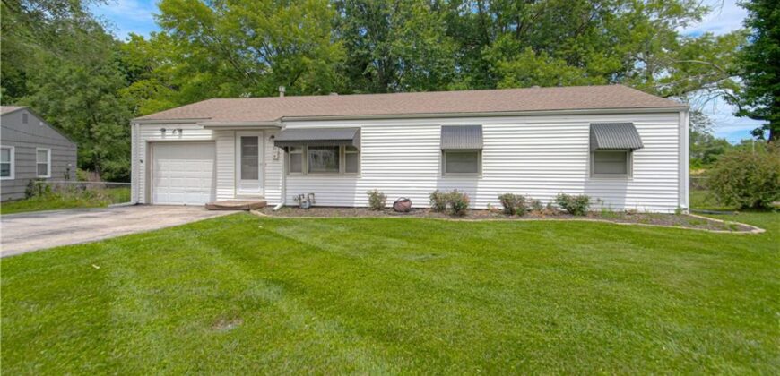 2418 NE PURSELL Road, Gladstone, MO 64118
