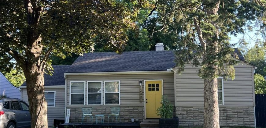 1232 NE 43rd Terrace, Kansas City, MO 64116