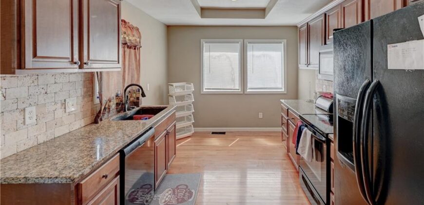 7917 N Troost Avenue, Kansas City, MO 64118