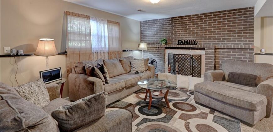 7917 N Troost Avenue, Kansas City, MO 64118